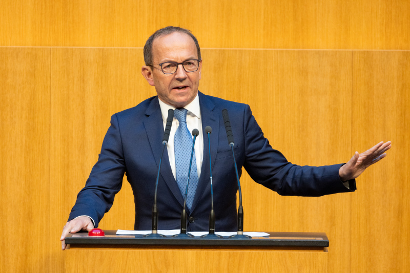 Nationalratsabgeordneter Peter Haubner (ÖVP)  am Rednerpult