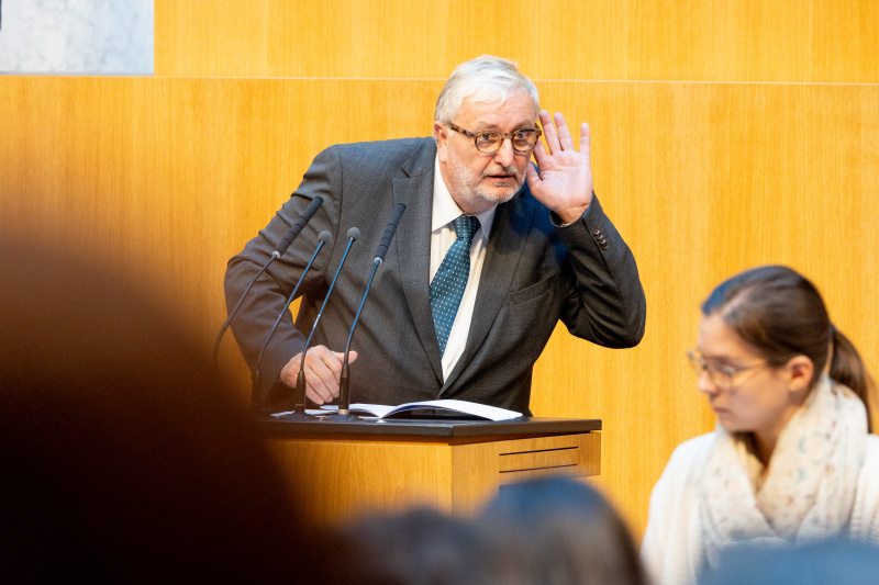 Nationalratsabgeordneter Christoph Matznetter (SPÖ) am Rednerpult