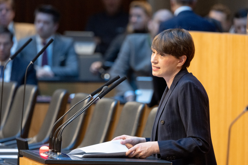 Klubobfrau Sigrid Maurer (GRÜNE) am Rednerpult