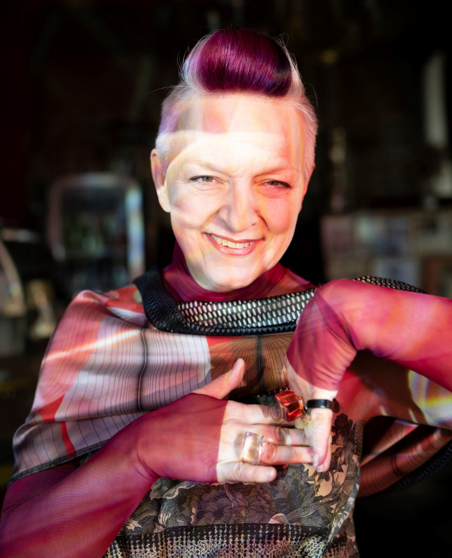 Portrait der Lichtkünstlerin Viktoria Coeln