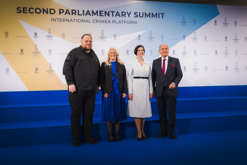 von links: Präsident des ukrainischen Parlaments Ruslan Stefantschuk, Bundesratspräsidentin Claudia Arpa (SPÖ), Präsidentin des Abgeordnetenhauses der Tschechischen Republik Markéta Pekarová Adamová, Nationalratspräsident Wolfgang Sobotka (ÖVP)