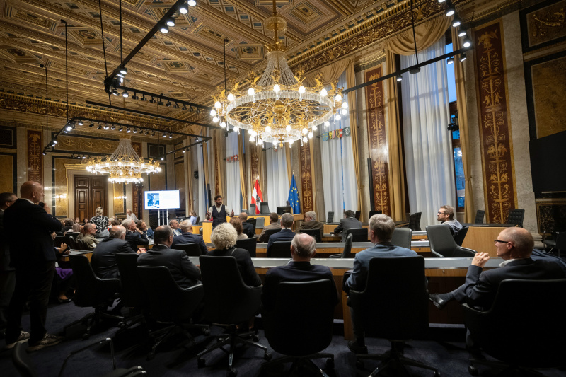 Führung durch das Parlament - Bundesratssaal