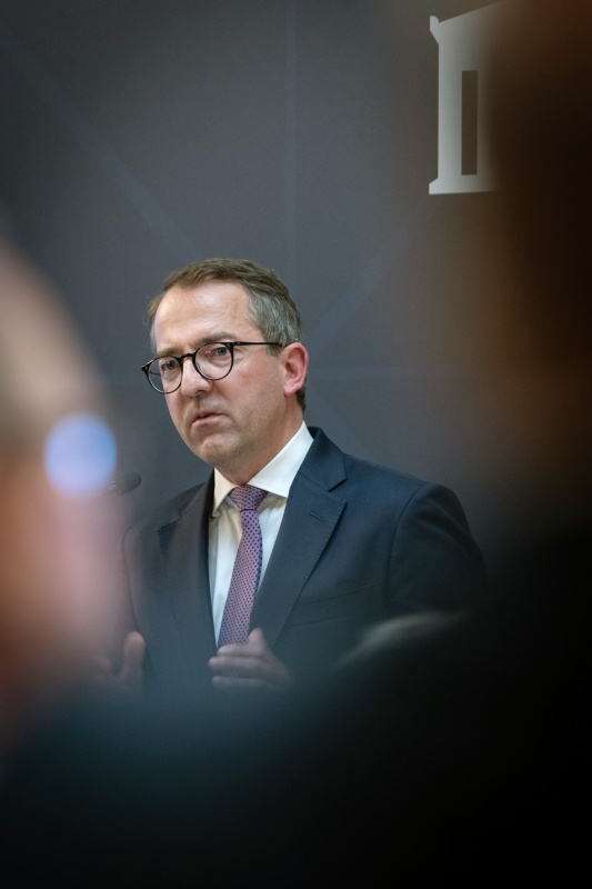 Thematischer Input 'Krisenbewältiung aus der Sciht der Verwaltung' von Albert Posch, Leiter des Verfassungsdienstes im Bundeskanzleramt