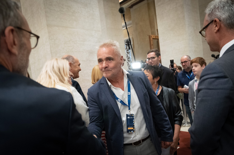 Türöffnung. Begrüßung durch Dritter Nationalratspräsident Norbert Hofer (FPÖ) (rechts) und Klubobmann Herbert Kickl (FPÖ) (links)