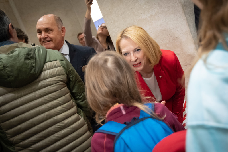 Türöffnung. Begrüßung durch Zweite Nationalratspräsidentin Doris Bures (SPÖ) und Nationalratspräsident Wolfgang Sobotka (ÖVP)