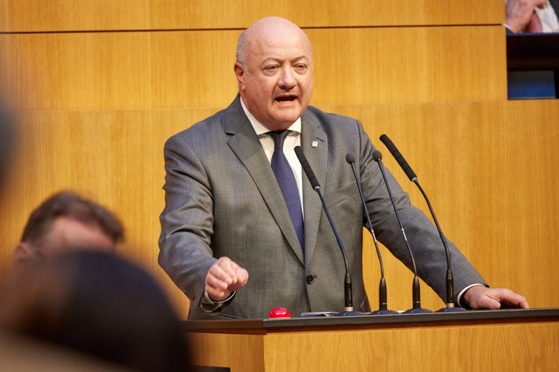 Am Rednerpult Nationalratsabgeordneter Christian Stocker (ÖVP)