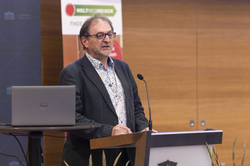 Grußworte von Reinhard Heiserer (Geschäftsführer Jugend Eine Welt)