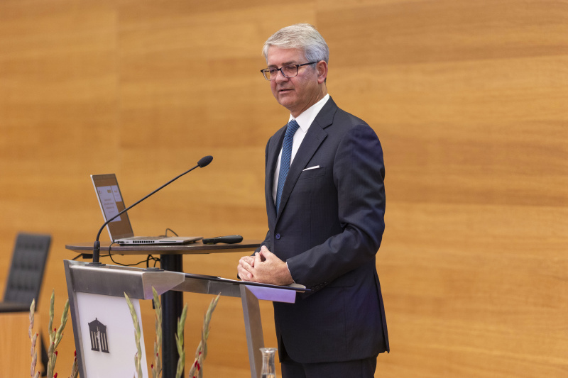 Eröffnungsworte von Parlamentsvizedirektor Alexis Wintoniak