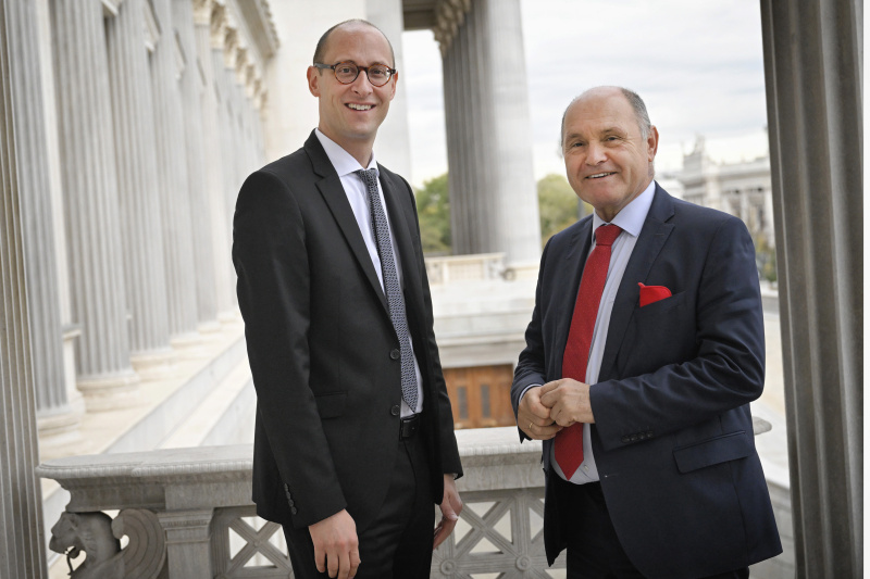 Besichtigung des Parlamentsgebäudes. Von links: Präsident des Nationalrats der Schweizerischen Eidgenossenschaft Martin Candidas, Nationalratspräsident Wolfgang Sobotka (ÖVP)