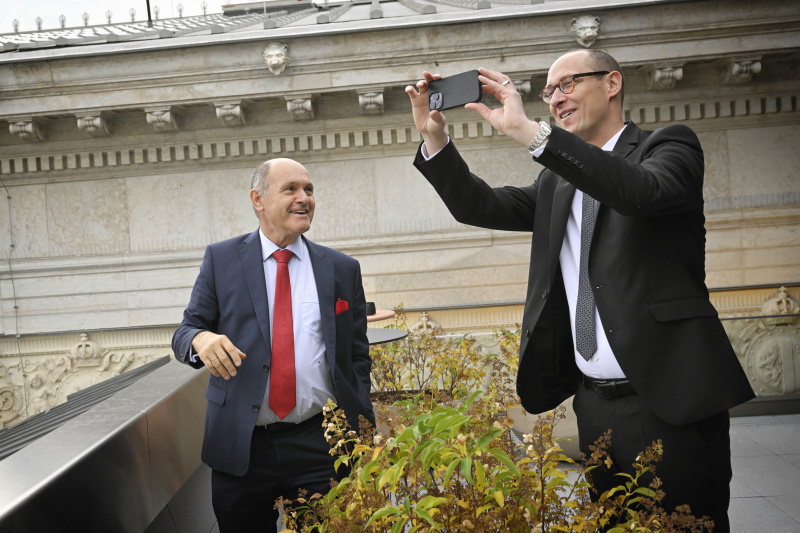 Besichtigung des Parlamentsgebäudes. Von links: Nationalratspräsident Wolfgang Sobotka (ÖVP), Präsident des Nationalrats der Schweizerischen Eidgenossenschaft Martin Candidas