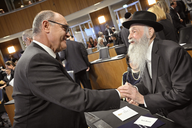 Von links: Nationalratspräsident Wolfgang Sobotka (ÖVP), Benno Kern