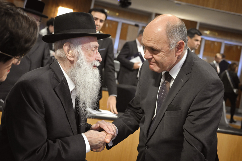 Von links: Benno Kern, Nationalratspräsident Wolfgang Sobotka (ÖVP)