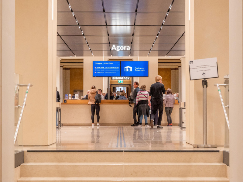 Barrierefreier Zugang in die Agora