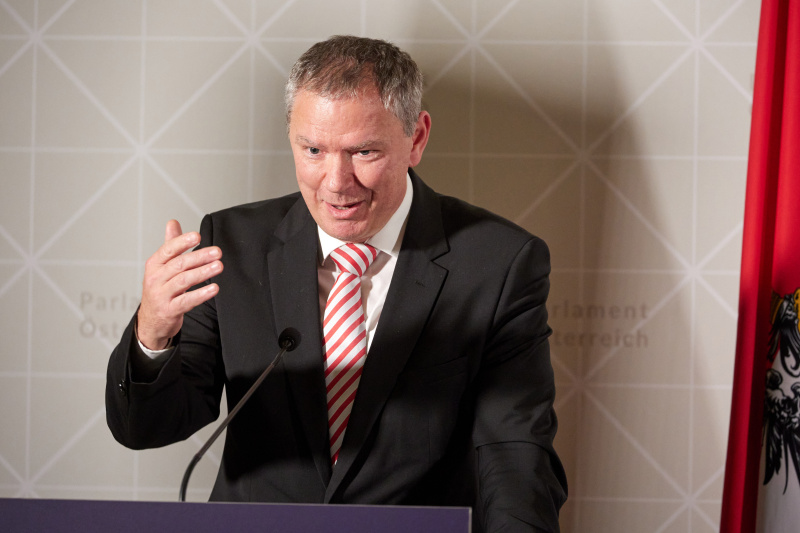 Preisträger Dinghofer Medienpreis Walter Asperl 1848 Medienvielfalt Verlag