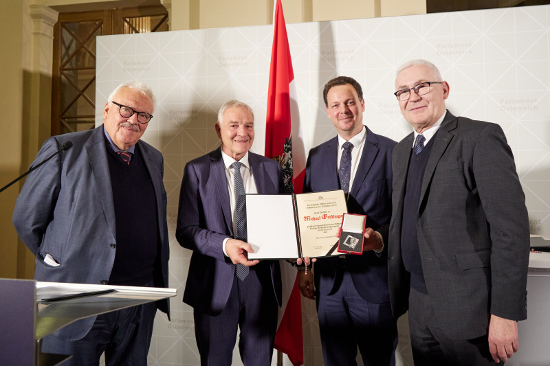 Von links: Johannes Rainer, Michael Geistlinger, Nationalratsabgeordneter Gerhard Kaniak (FPÖ), Nationalratsabgeordneter Martin Graf (FPÖ)