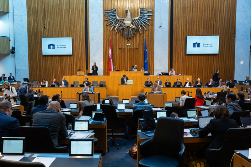 Am Rednerpult Nationalratsabgeordneter Jakob Schwarz (GRÜNE)