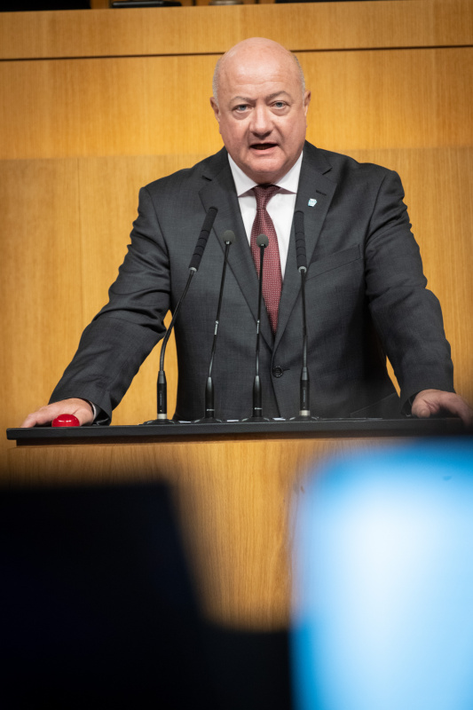 Am Rednerpult Nationalratsabgeordneter Christian Stocker (ÖVP)