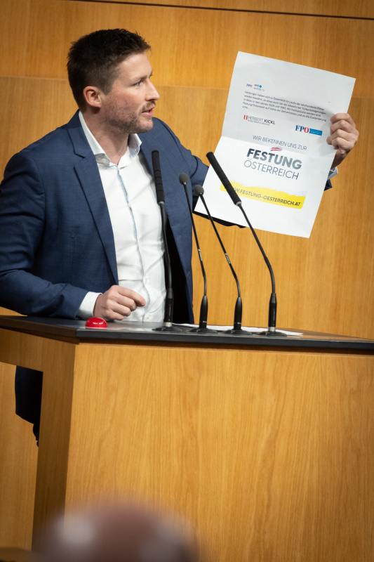  Am Rednerpult Nationalratsabgeordneter David Stögmüller (GRÜNE)