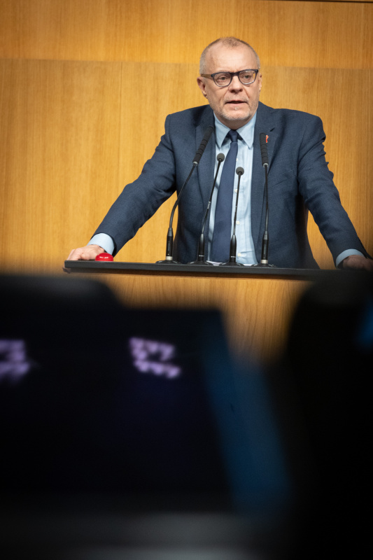 Am Rednerpult Nationalratsabgeordneter Harald Troch (SPÖ)