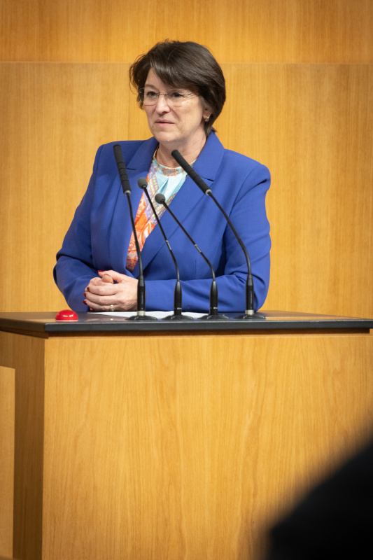 Am Rednerpult Nationalratsabgeordnete Maria Smodics-Neumann (ÖVP)