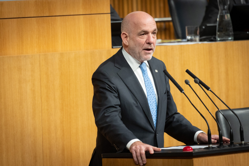 Am Rednerpult Nationalratsabgeordneter Martin Engelberg (ÖVP)