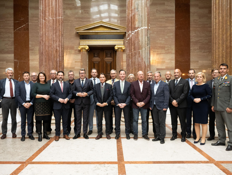 Gruppenfoto Veranstaltungsteilnehmer:innen