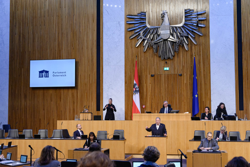 Am Rednerpult Nationalratsabgeordneter Franz Hörl (ÖVP)