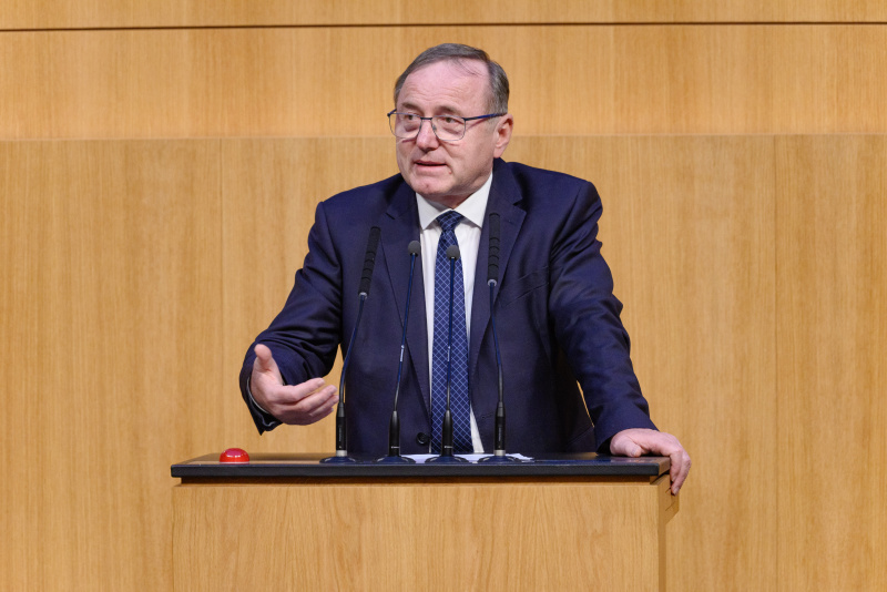 Am Rednerpult Nationalratsabgeordneter Johann Singer (ÖVP)