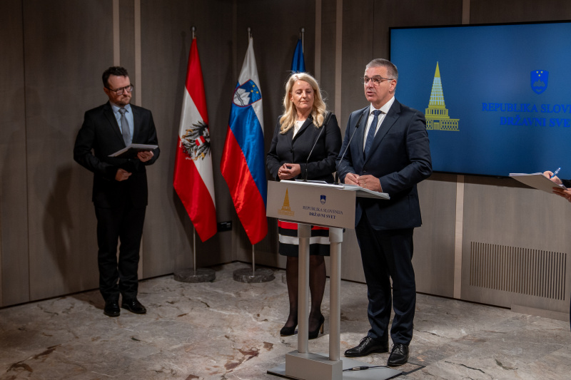 Pressestatement. Von rechts: Nationalratspräsident Slowenien Marko Lotrič und Bundesratspräsidentin Claudia Arpa (SPÖ)