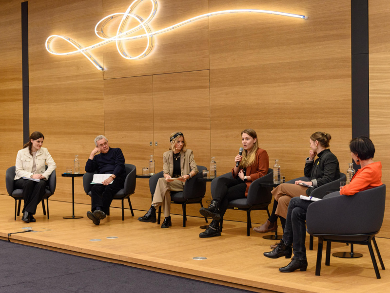 Am Wort Jugendbotschafterin Corinna Heinzle