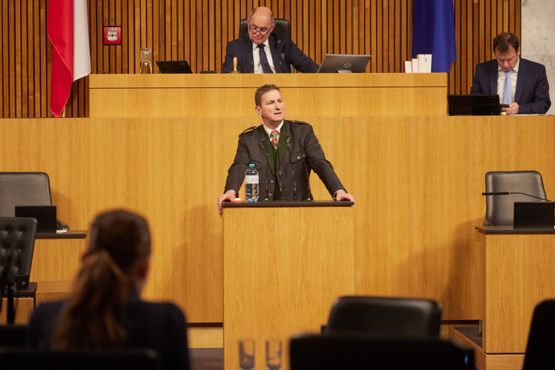 Am Rednerpult Nationalratsabgeordneter Andreas Kühberger (ÖVP)