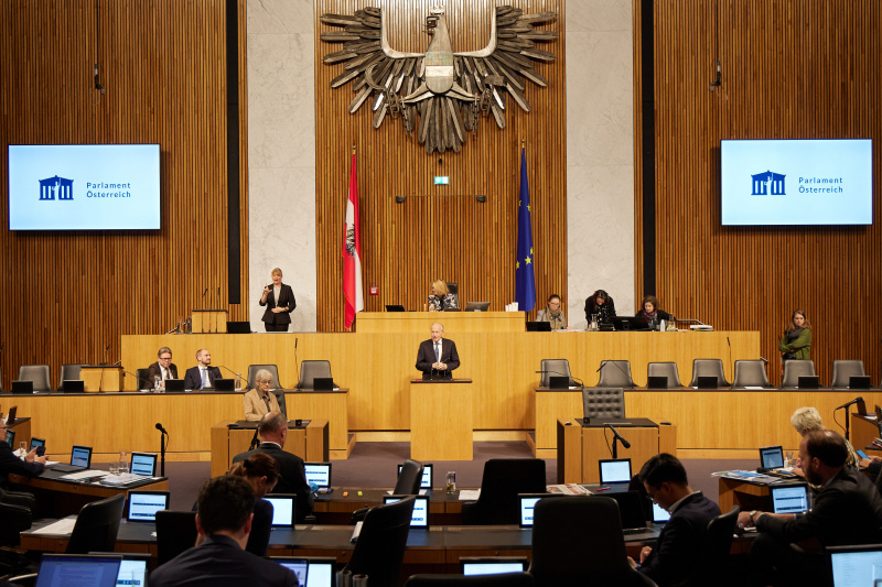 Am Rednerpult Nationalratsabgeordneter Rudolf Taschner (ÖVP)