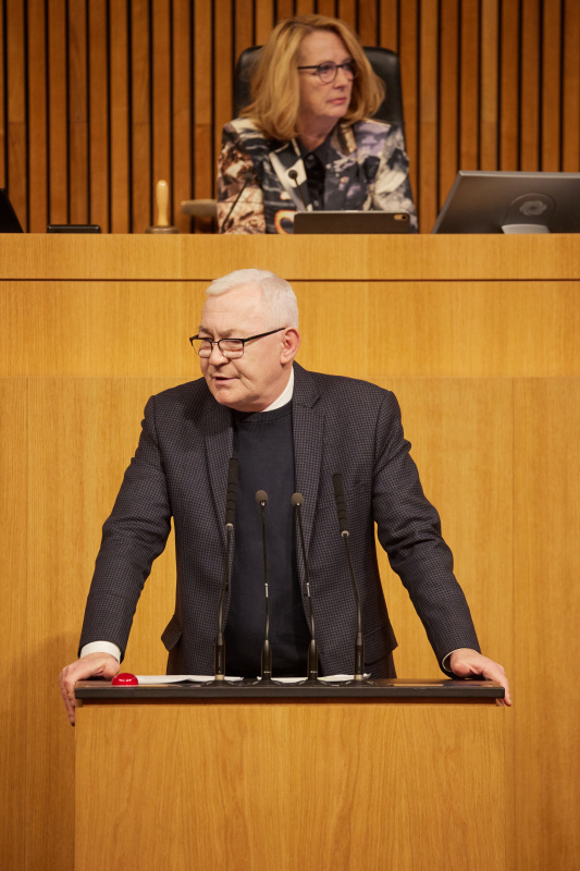 Am Rednerpult Nationalratsabgeordneter Martin Graf (FPÖ)