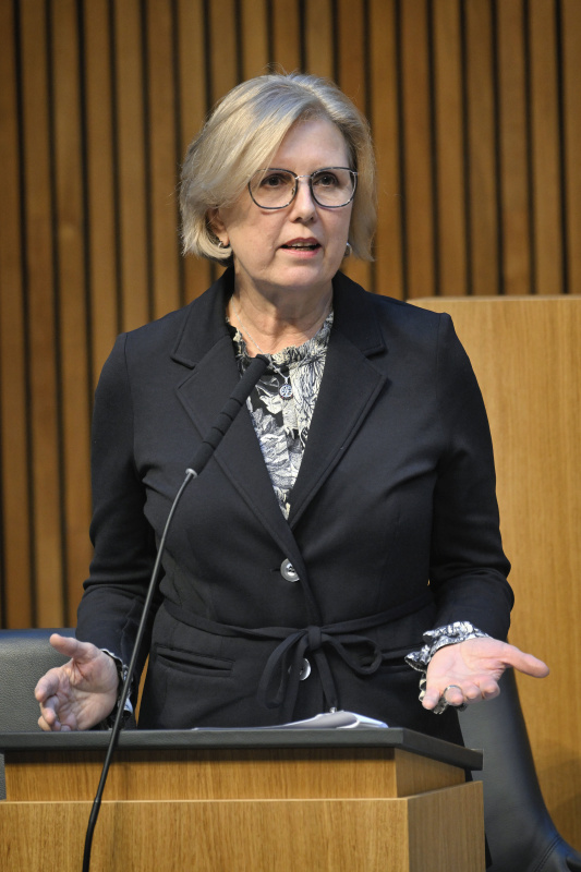 Präsidentin des Rechnungshofes Margit Kraker