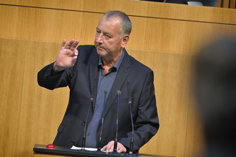 Am Rednerpult: Nationalratsabgeordneter Wolfgang Zanger (FPÖ)