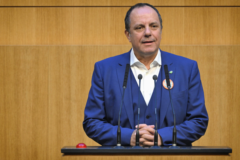 Am Rednerpult: Nationalratsabgeordneter Christoph Stark (ÖVP)