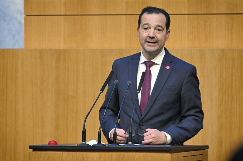 Am Rednerpult: Nationalratsabgeordneter Gerald Loacker (NEOS)