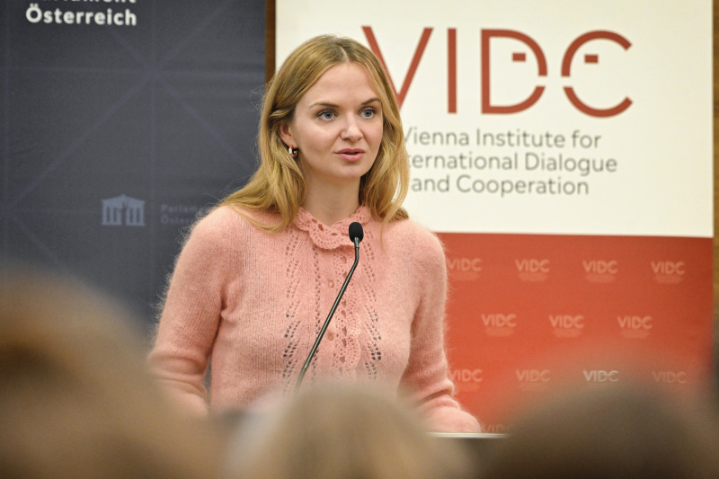 Vortrag. Co-CEO Centre for Feminist Foreign Policy Kristina Lunz