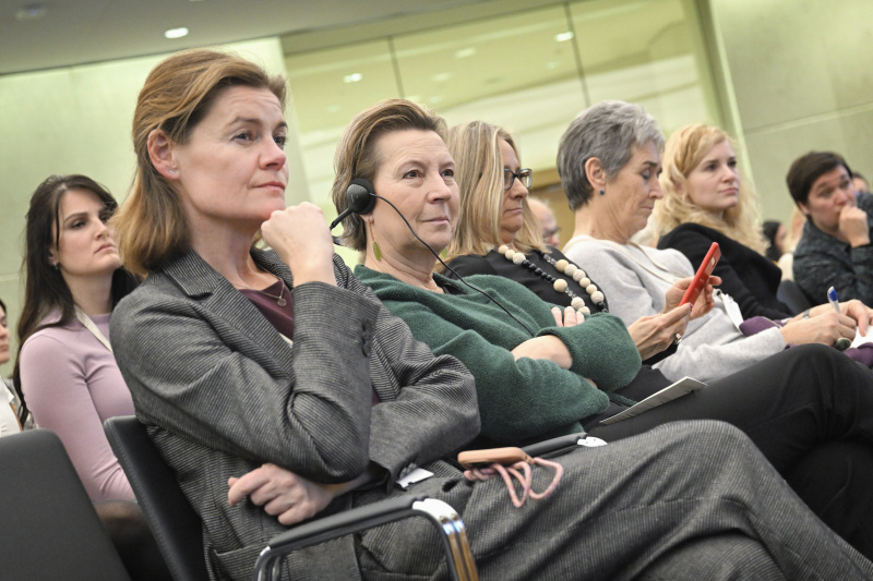 Von links: Geschäftsführende Direktorin Vienna Institute for International Dialogue and Cooperation Sybille Straubinger, Nationalratsabgeordnete Gabriele Heinisch-Hosek (SPÖ)