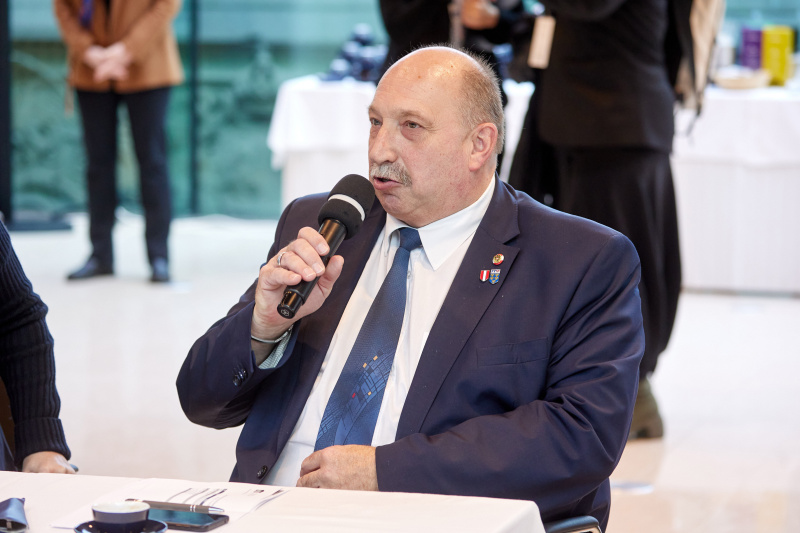 Am Wort Bundesrat Michael Bernard (FPÖ)