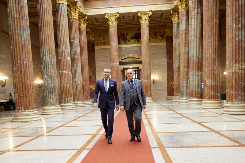 Von rechts: Nationalratspräsident Wolfgang Sobotka (ÖVP), Präsident des Nationalrates der Slowakischen Republik Peter Pellegrini
