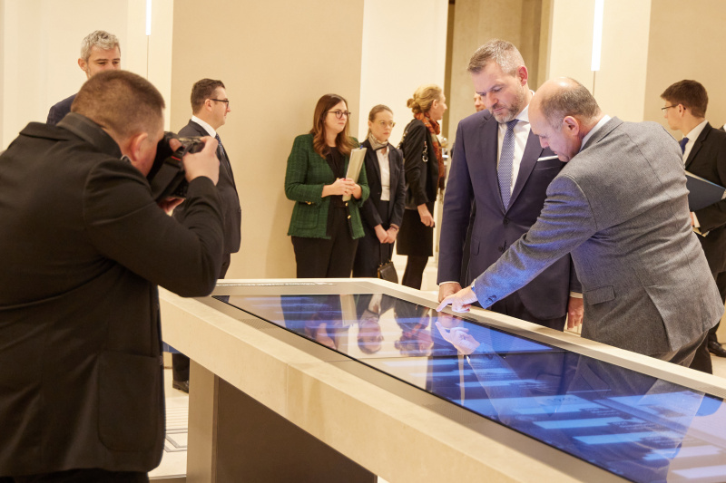 Führung durch das Parlament durch Nationalratspräsident Wolfgang Sobotka (ÖVP)