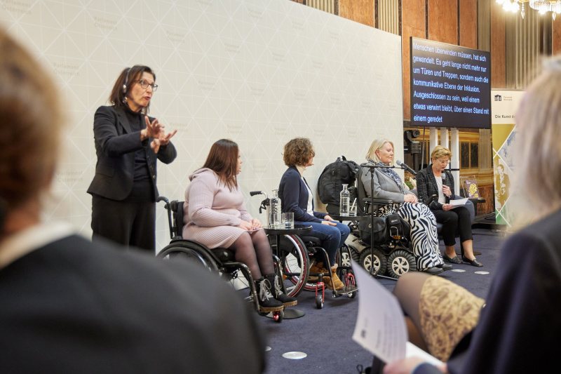 Eröffnungsworte Parlamentsvizedirektorin Susanne Janistyn-Novák