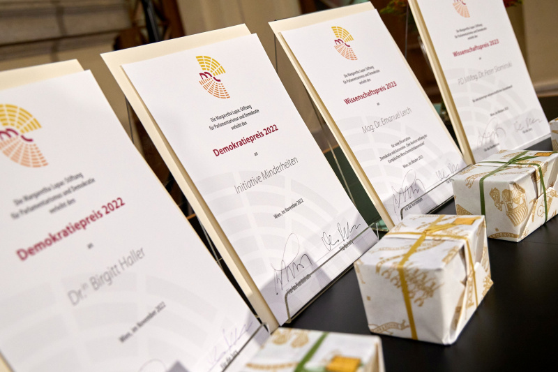 Preisverleihung des Demokratiepreises 2022 und des Wissenschaftspreises 2023 der Margaretha Lupac-Stiftung