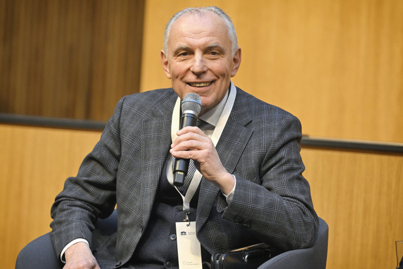 Panel 1 DIALOG verbindet. Blickpunkt Volksgruppenbeiräte. Vertreter tschechische Volksgruppe Karl Hanzl