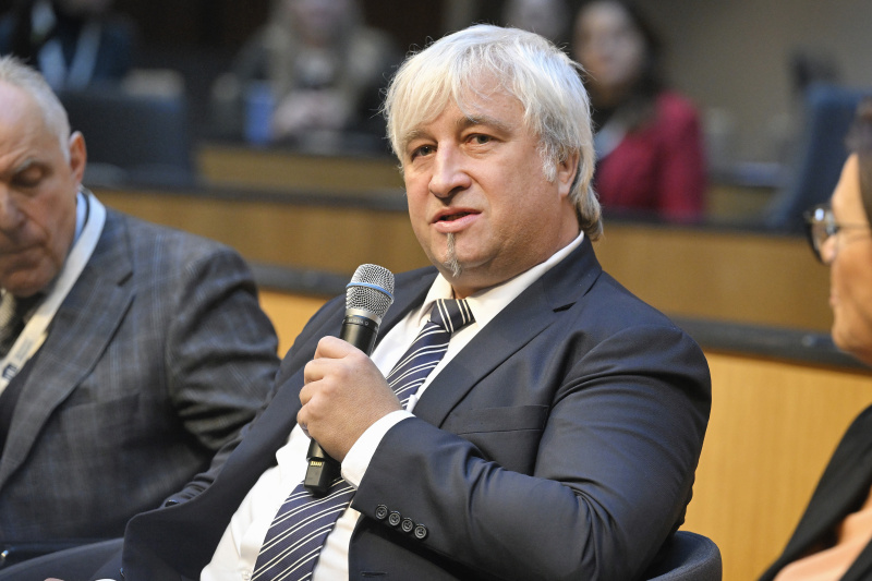 Panel 1 DIALOG verbindet. Blickpunkt Volksgruppenbeiräte. Vertreter ungarische Volksgruppe Attila Somogyi