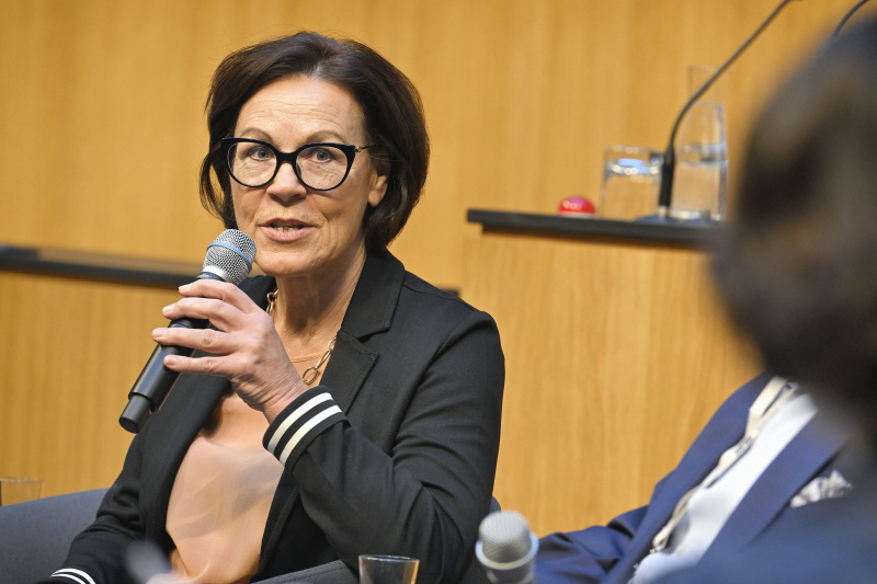 Panel 1 DIALOG verbindet. Blickpunkt Volksgruppenbeiräte. Vertreterin slowenische Volksgruppe Augustine Gasser