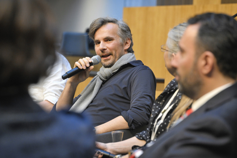 Panel 3 DIALOG verbindet - Jugend & Zukunft - Perspektiven und Visionen. Film- und Contentproduzent  Thomas Kamenar