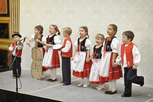 Kulturbeitrag der tschechischen Volksgruppe: Kinderfolkloregruppe „Marjanka“