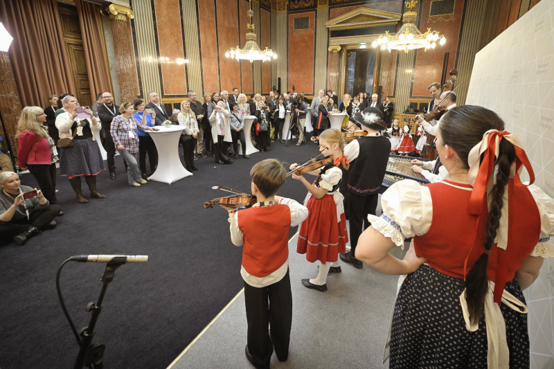 Kulturbeitrag der tschechischen Volksgruppe: Kinderfolkloregruppe „Marjanka“